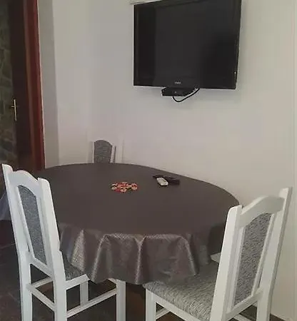 Ewa Apartment *