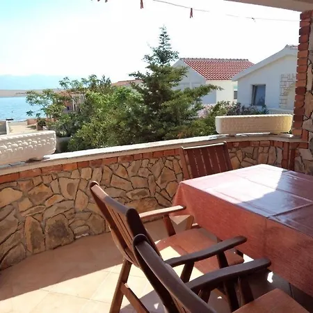 Ewa Apartment