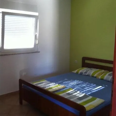 Apartament Ewa Vir